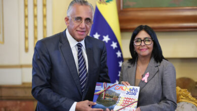 Photo of Delcy Rodríguez formaliza candidatura de Caracas para los JCC de 2030