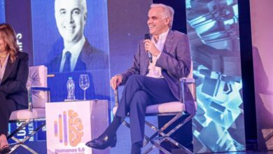 Photo of Ministro de Educación, Luis Miguel De Camps, resalta transformación digital y formación docente para integrar IA a la formación docente